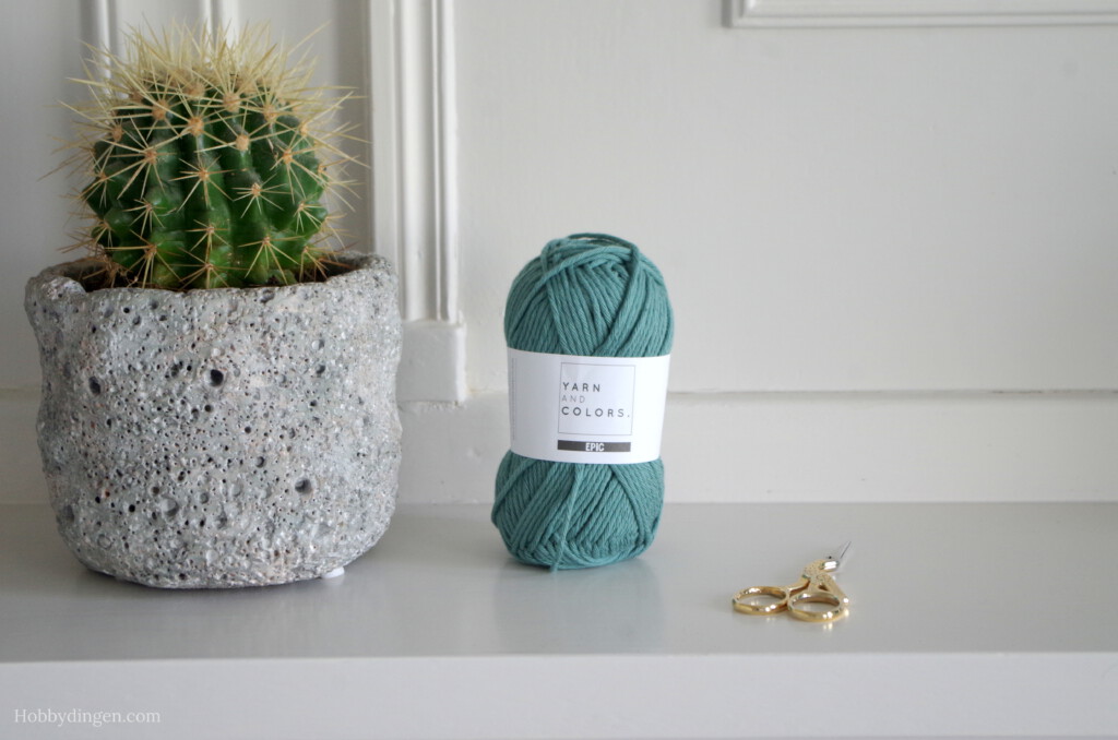 Free Crochet Pattern: Plant Hanger - Hobbydingen.com