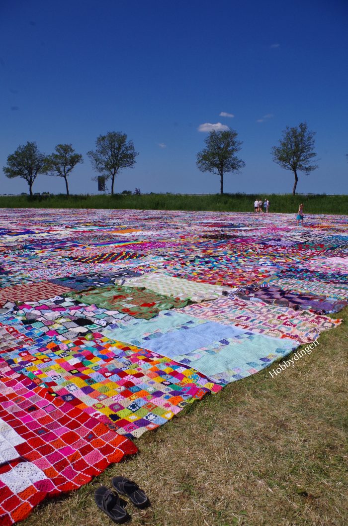 The Biggest Crochet Blanket of The World - Hobbydingen.com