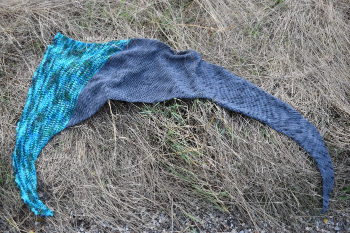 Crochet Pattern: Ocean Waves Shawl - Hobbydingen.com