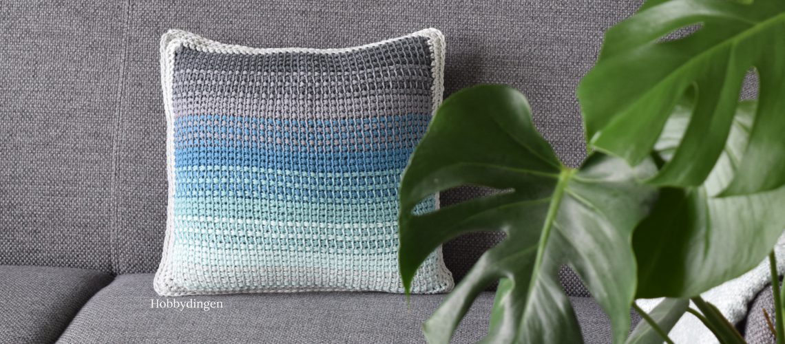 New Design: The Ombre Pillow //Tunisian Crochet Project - Hobbydingen.com
