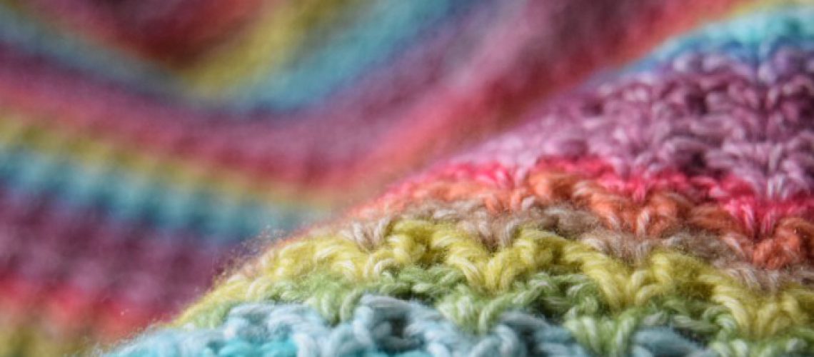 Rainbow V-Stitch Blanket - Hobbydingen.com